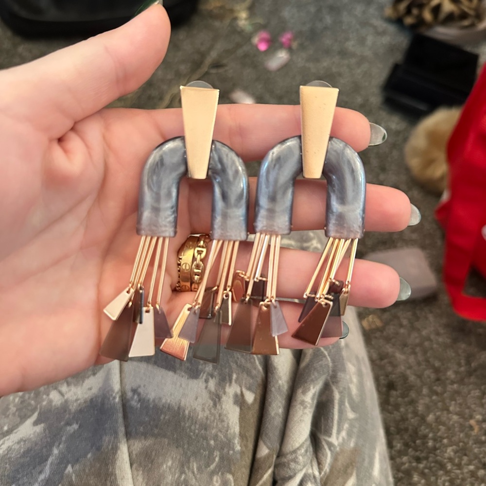 Kendra Scott Conner Large Statement Earrings - image 1